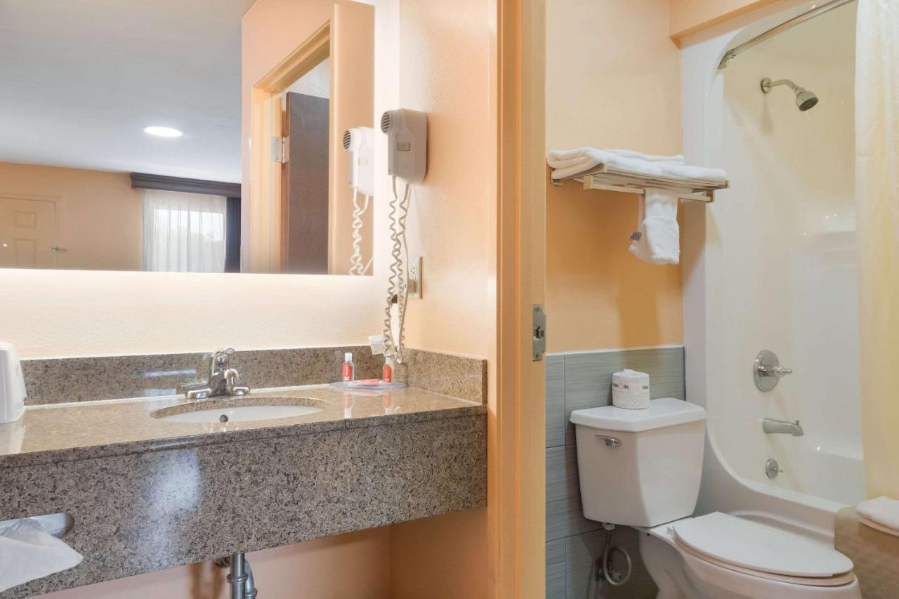 Econo Lodge Ripley Εξωτερικό φωτογραφία